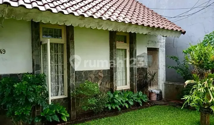 Rumah Cipete Selatan Bangunan Lama Cilandak, Jakarta Selatan