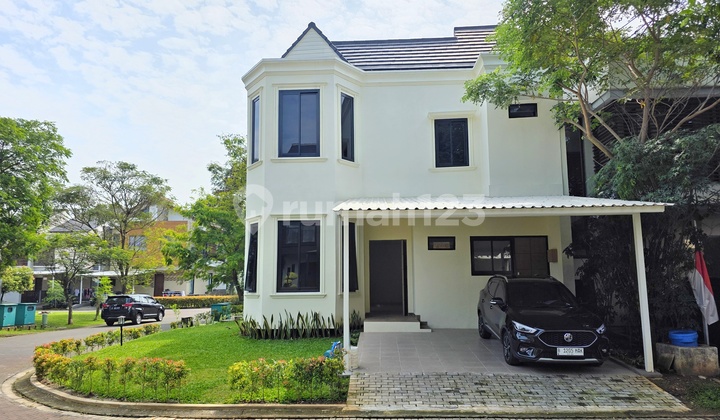 Brand New House in Beautiful Park at BSD Eminent, Tangerang 2