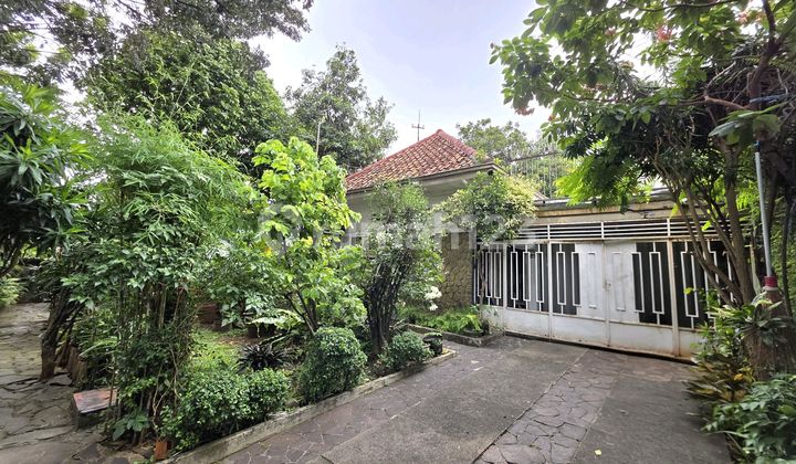 Rumah Menteng Lokasi Bagus, Jakarta Pusat Rumah Menteng Lokasi Bagus, Jakarta Pusat