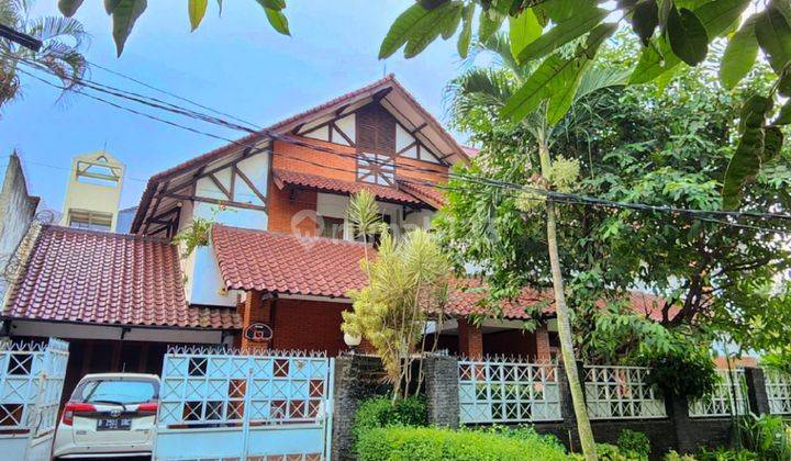 Rumah 2 Lantai Bagus di Pondok Indah, Jakarta Selatan 1