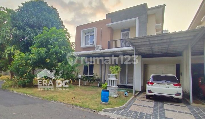 Rumah 2 Lantai di Perumahan Graha Padma Semarang 