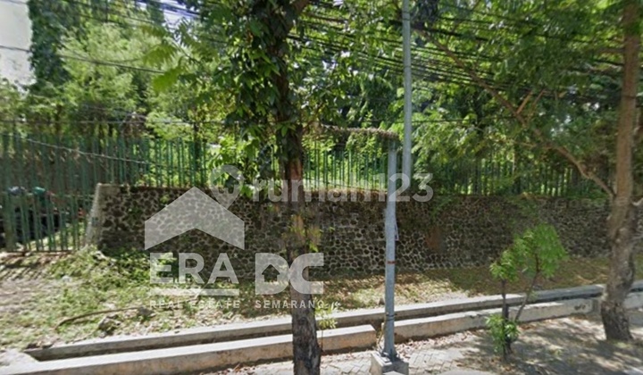 Land on the Side of the Main Road in the Center of Semarang City 2