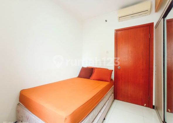 4 BR Apartment in Kemayoran Fully Furnished 2