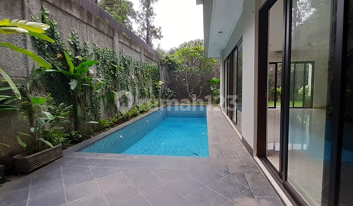 Kemang Modern With Pool 2