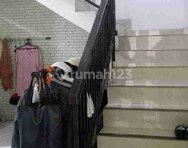 House for Sale in Rawamangun, East Jakarta 2