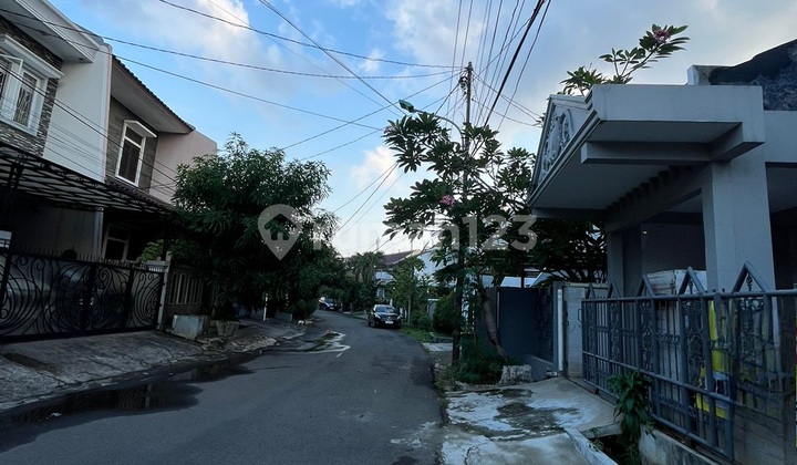 For Rent, Ready to Occupy House in Pondok Kelapa, East Jakarta 2