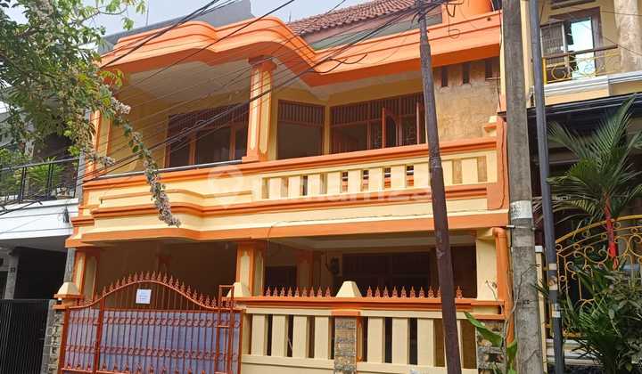 Disewakan Rumah Bagus di Bumi Malaka Asri Duren Sawit Jakarta Timur 2
