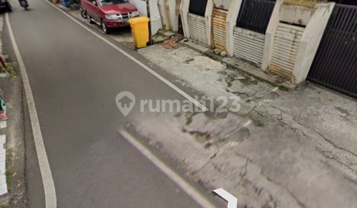 Dijual Rumah Lama Hitung Tanah Aja di Jalan Mesjid Pejompongan Bendungan Hilir Jakarta Pusat 2
