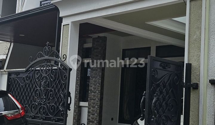 Dijual Rumah Bagus dan Lux Full Furnish di Komplek Ikip Duren Sawit Jakarta Timur