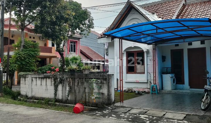 House for Sale Ready to Occupy in Jatinegara Indah Housing, East Jakarta