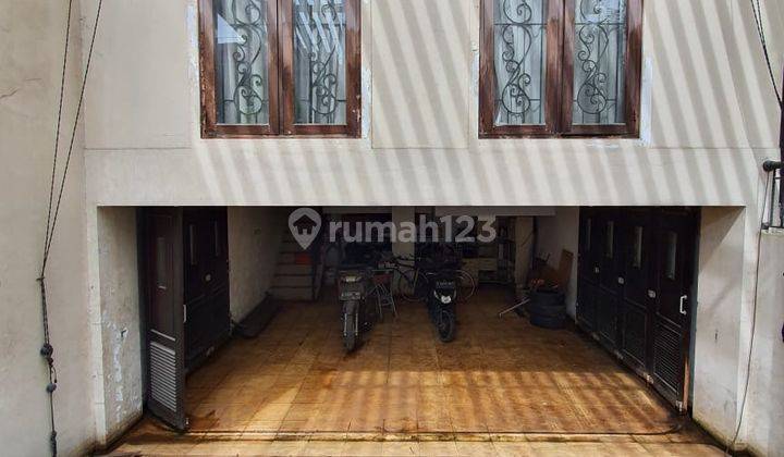 Rumah dekat area senopati jakarta selatan 2