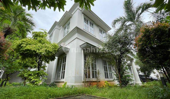 Rumah bagus Patra Kuningan jakarta selatan 1