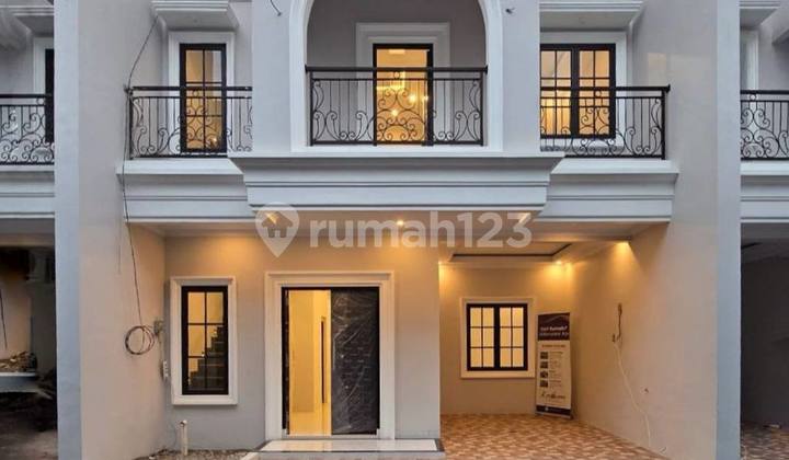 Nice 2-Story Unfurnished SHM House in South Jakarta