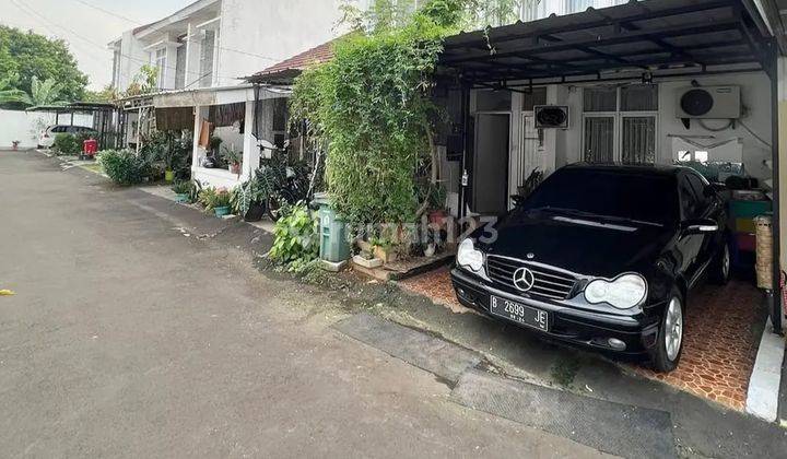 Rumah seken masih layak huni di jagakarsa 2