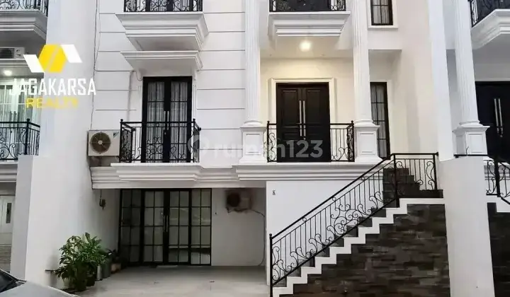 Di jual RUMAH 3 lantai siap huni dekat toll andara 1