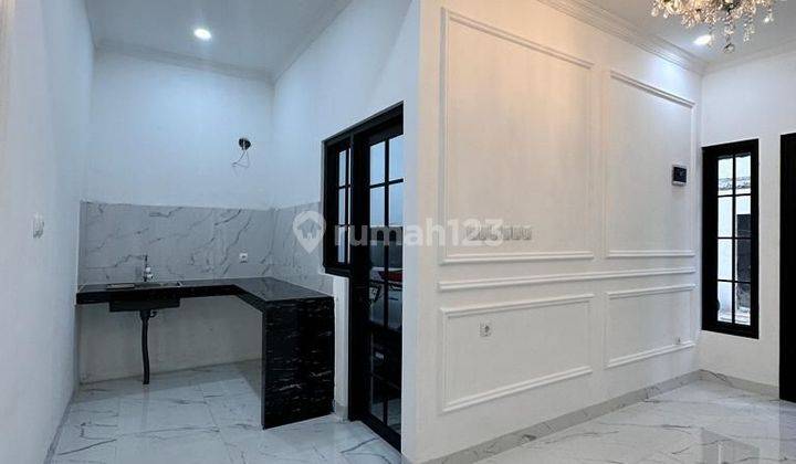 Rumah Mewah Dalam Komplek Di Depok Lokasi Strategis 2