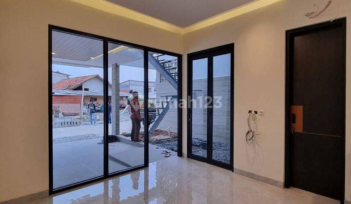 Di jual Rumah Baru di Jalan raya jagakarsa surat SHM lokasi strategis 2