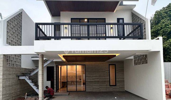 Di jual Rumah Baru di Jalan raya jagakarsa surat SHM lokasi strategis 1