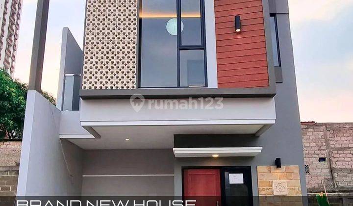 Rumah Baru 2 Lantai di Jalan raya kukusan SHM dekat toll kukusan 1