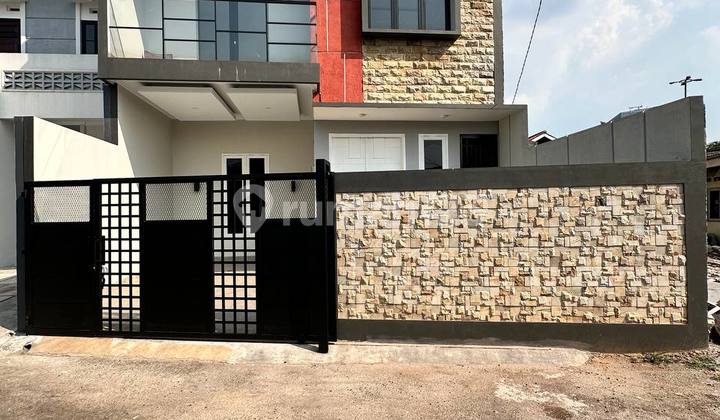 House Ready Stock Habitable 1.5 in Pasar Minggu, Jakarta. House Ready Stock Habitable 1.5 in Pasar Minggu, Jakarta.