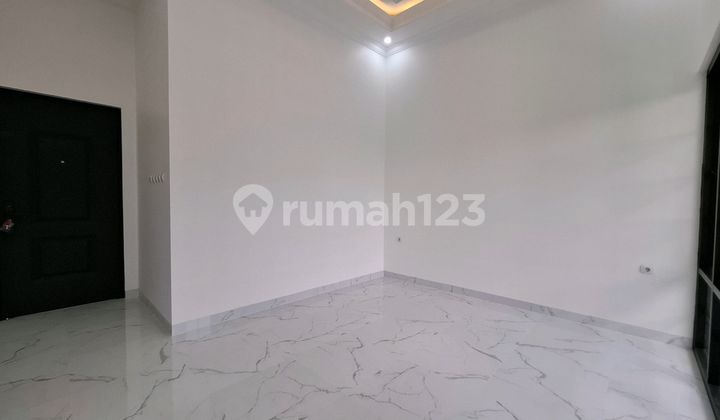 Ready-to-Occupy 2-Story Luxury House Near Kukusan Toll Gate 2