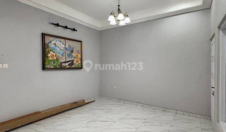 Rumah Siap Huni 2 Lantai Di Cinere Jakarta Selatan  2