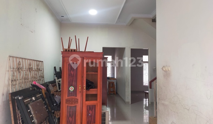 Rumah 2 Lantai Bagus Siap Huni di Jakarta Selatan 2