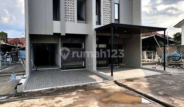 Rumah Ready Stok Harga 1.4milyar Desain Modern Di Jagakarsa Jakarta 1