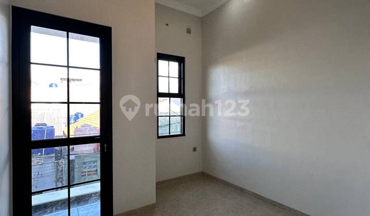 Rumah Luas Tanah 90 2lantai Di Jagakarsa Jakarta Selatan  2