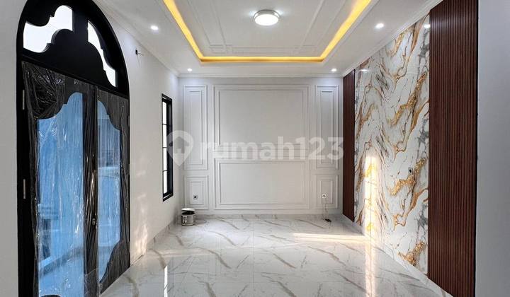 3-story Classic American Style Ready-to-Occupy House in South Jakarta 2