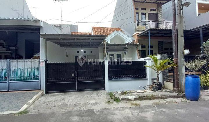 Rumah Kontrakan Bagus Unfurnished di Duta Bumi, Bekasi b1043  1