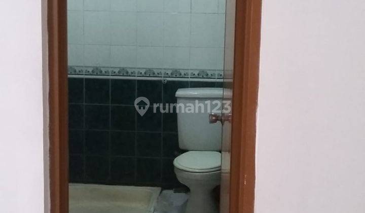 Rumah Bagus Unfurnished SHM di Taman Mini, Jakarta Timur b0827  2