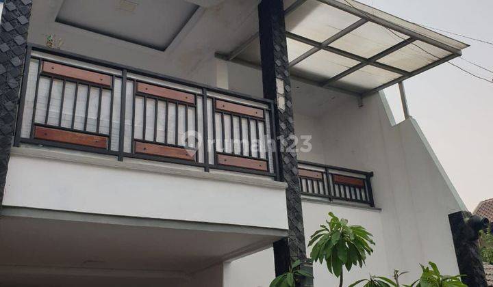 Disewa rumah tingkat dipondok ungu Bekasi  1