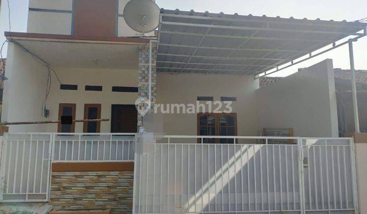 Disewa rumah tingkat minimalis di harapan indah  1