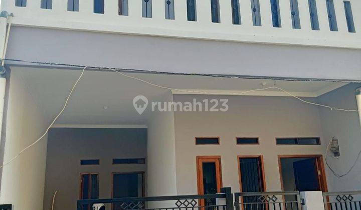 Disewa rumah tingkat dipondok ungu Bekasi  1