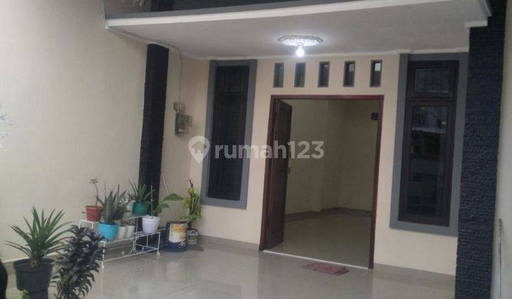 Disewakan rumah luas dan bagus ditaman baru 2