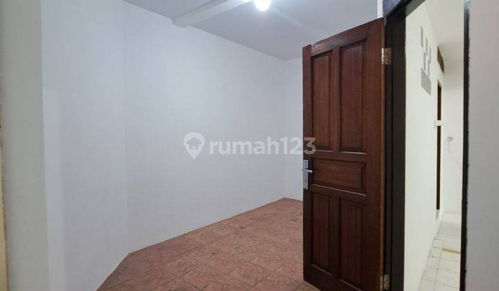 Disewa Rumah luas dan bagus di Komplek Simprug jakarta pertahun (KNT) 2