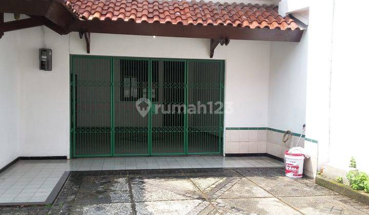 Rumah Bagus Unfurnished di Ceger, Jakarta Timur b0837  2