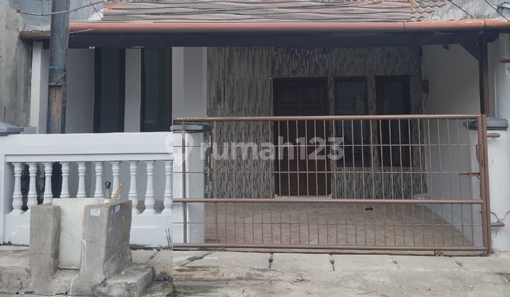House for Rent in Pondok Ungu Permai (C1028)