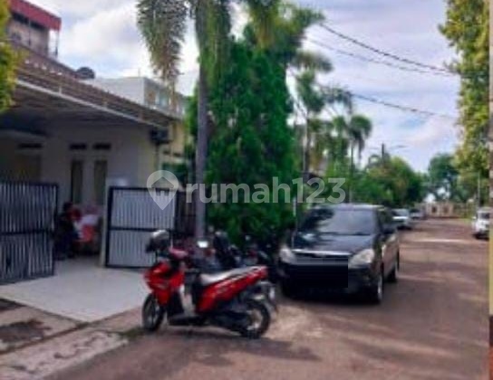 Siap Huni, Rumah, 2 Lantai, SHM di Cluster Harapan Indah Bekasi (C0561)