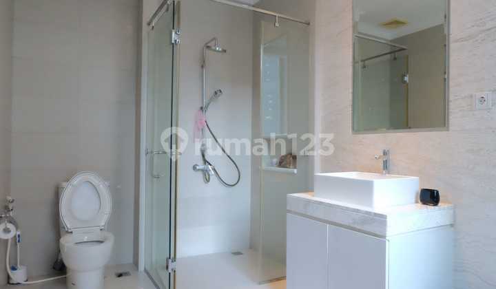 Residence 8 Senopati 3 Bedroom Private Lift For Rent Furnished