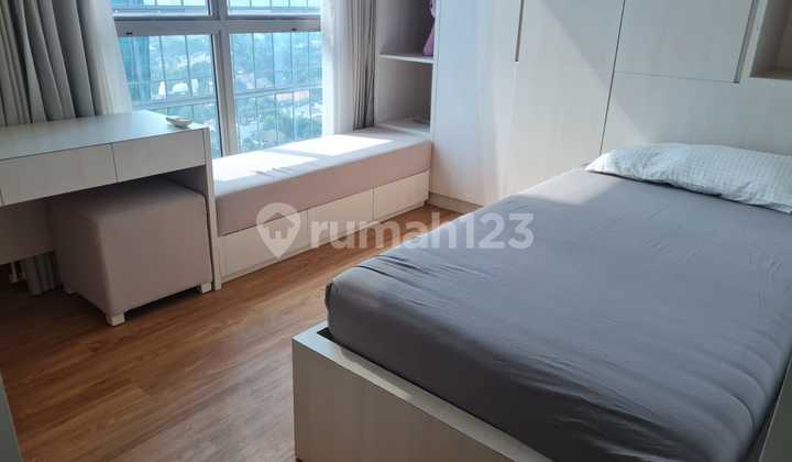 Sewa Cepat Apartemen 3 BR Furnished di Residences 8 2
