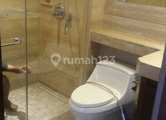 Sewa Apartemen 2 Br District 8 Senopati Luas 153 M² 2