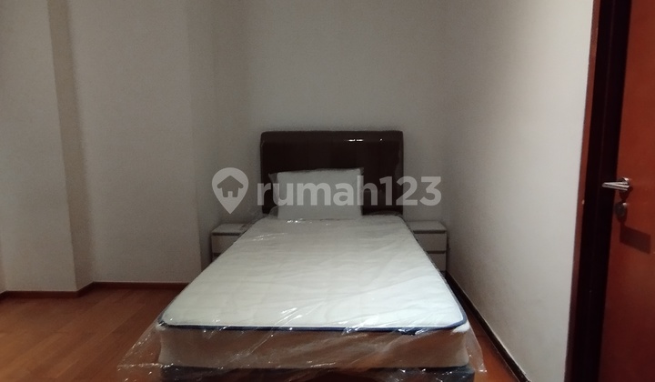 Sewa Apartemen Senopati Suites 2 Br Luas 135 M² Jakarta Selatan