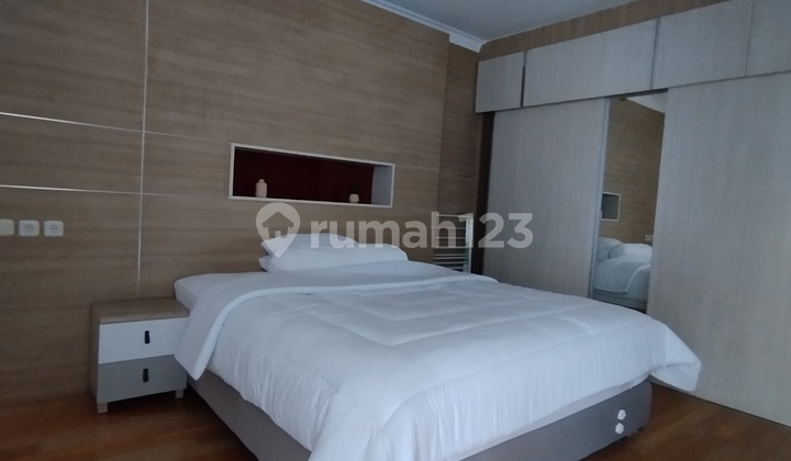 Jual Cepat Apartemen Residence 8 1 Br di Senopati Scbd 1