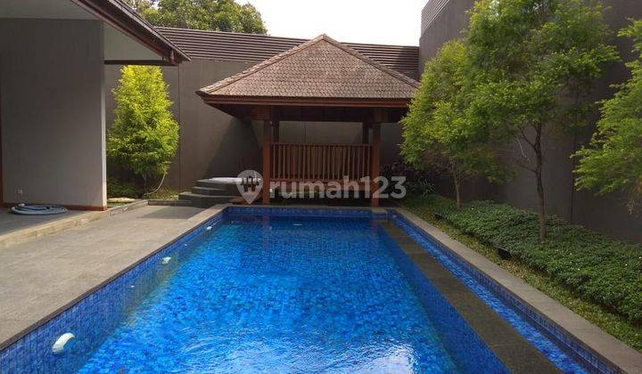 Rumah Lux Minimalis dekat Kampus UNPAR Ciumbuleuit Bandung  2