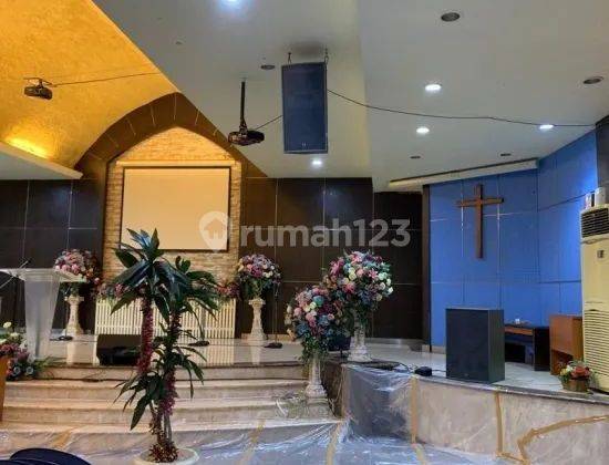 Gedung ex gereja di bandengan jakarta barat Bagus 1000 m2 1