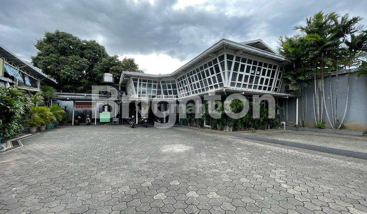 GEDUNG FUTSAL DAN GEDUNG KANTOR KEBON JERUK JAKARTA BARAT LOKASI STRATEGIS DAN RAMAI 1