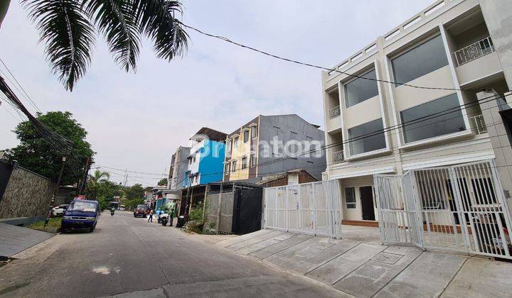 RUKO BARU TAMAN RATU 3.5 LANTAI ROW JALAN LEBAR DEKAT PUSAT PERBELANJAAN 2