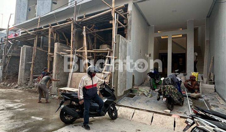 RUMAH BARU DURI KEPA 2.5 LANTAI SEMI FURNISHED MODERN ROW JALAN 2 MOBIL DESAIN MINIMALIS 2